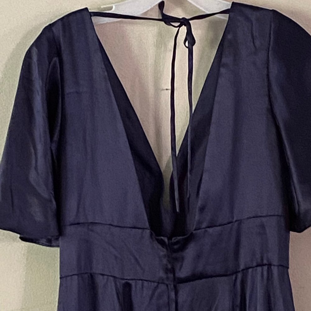 NWT! GALINA SIGNATURE Long Flutter Sleeve A-Line Bridesmaid Dress DAVID'S BRIDAL - Picture 9 of 13